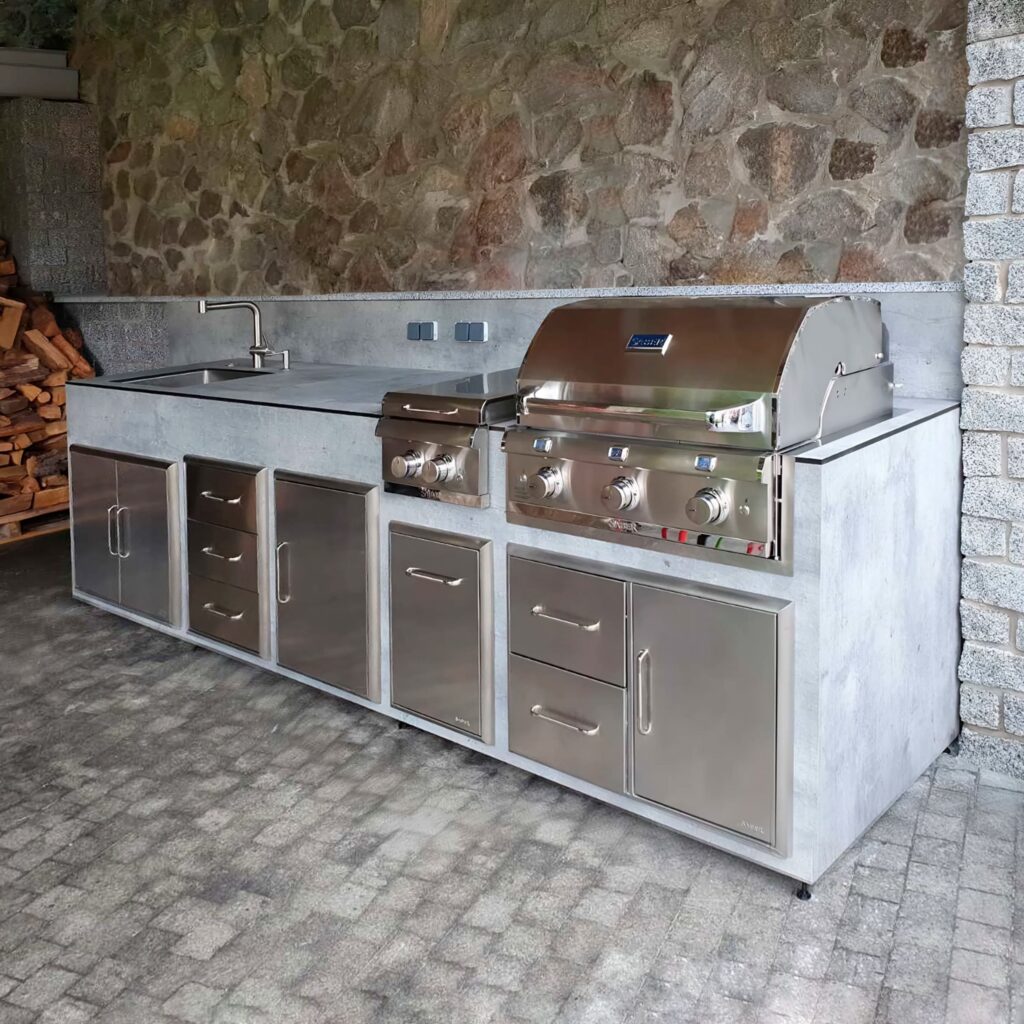 KUCHNIA OGRODOWA ZE ZLEWEM